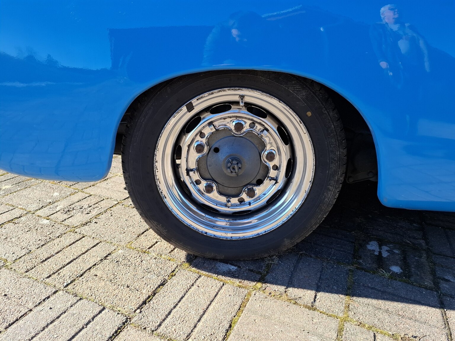 Exteriörbild på 1966 Volkswagen 1300 Karmann-Ghia