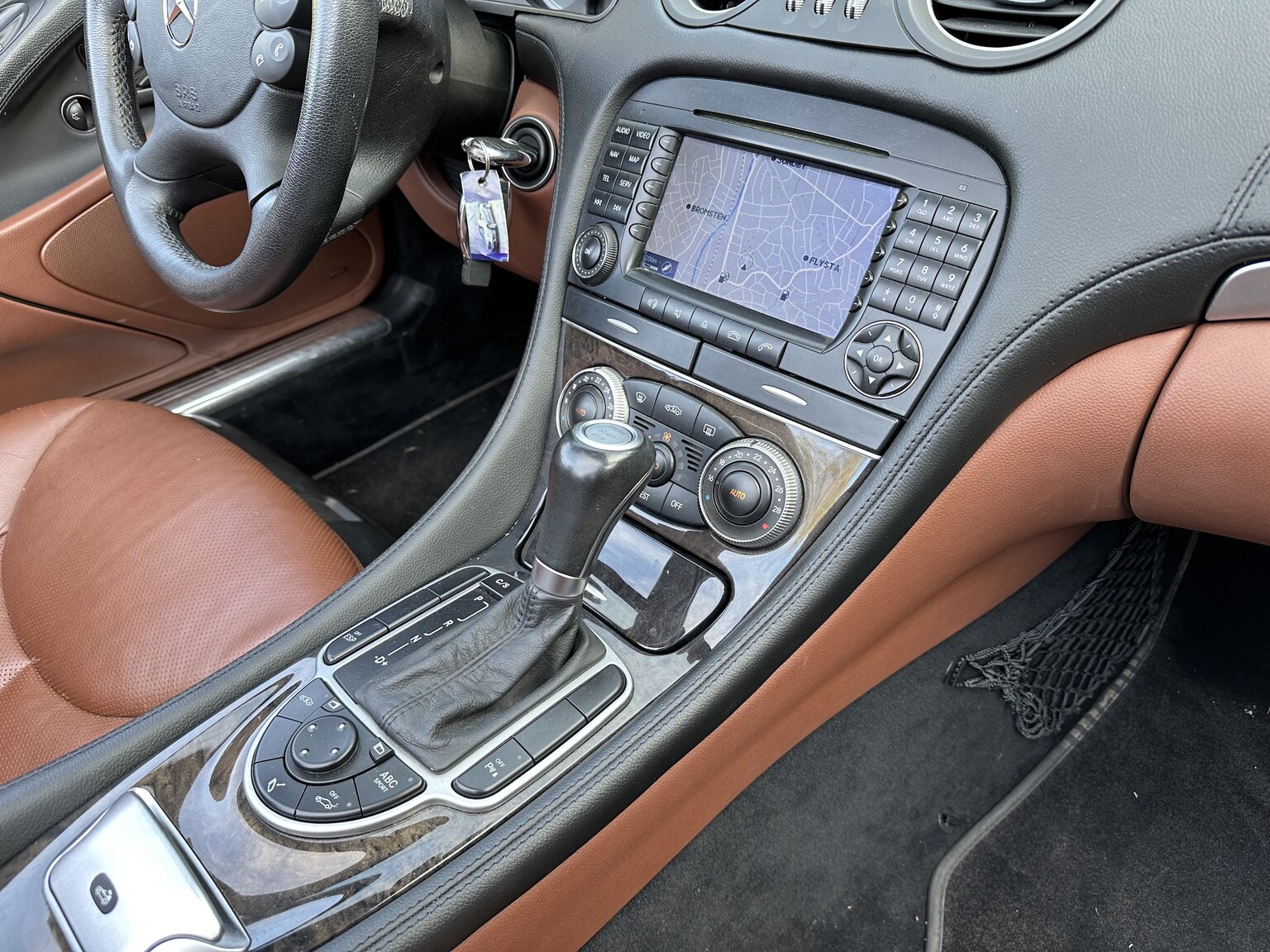 Interiörbild 2007 Mercedes-Benz SL500 AMG
