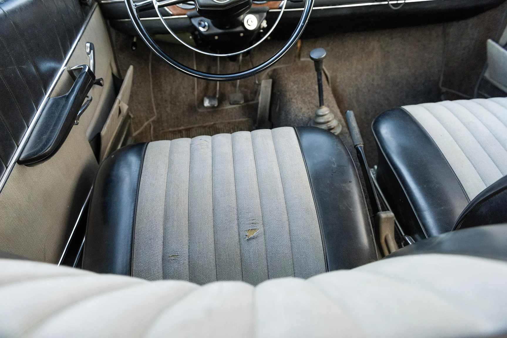 Innenraumfoto von 1964 BMW 1800 (19)