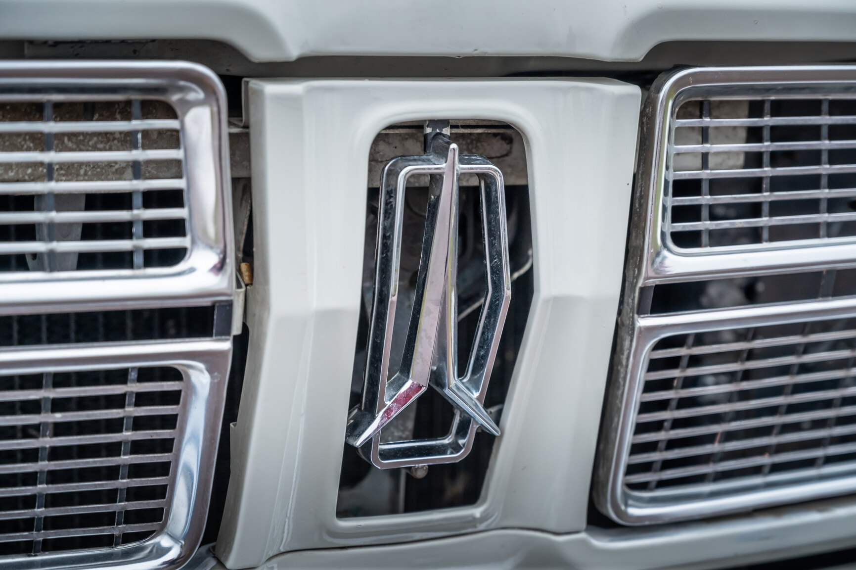Exteriörbild på 1967 Plymouth Valiant V 100 Sedan