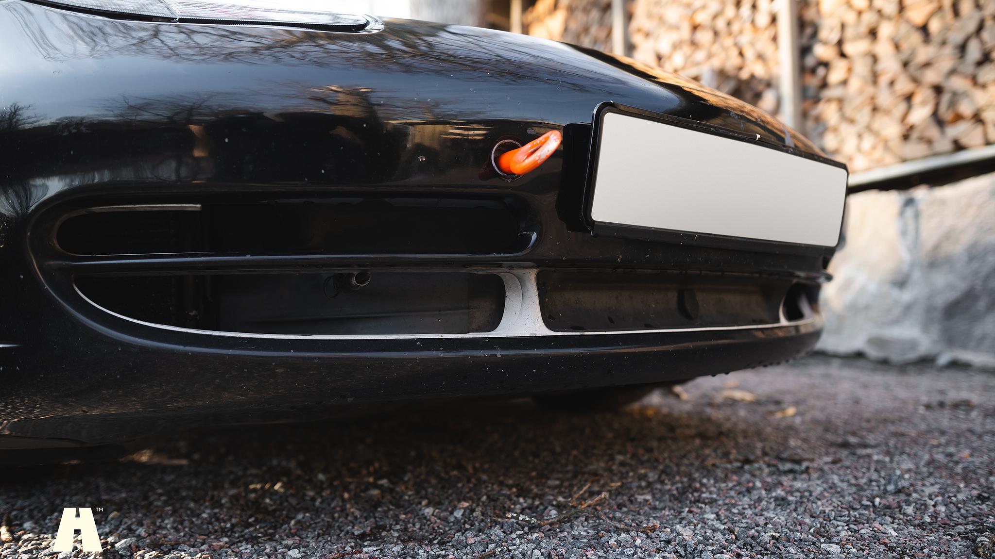 Exterior image of 1998 Porsche 996 Carrera 2 “Clubsport”