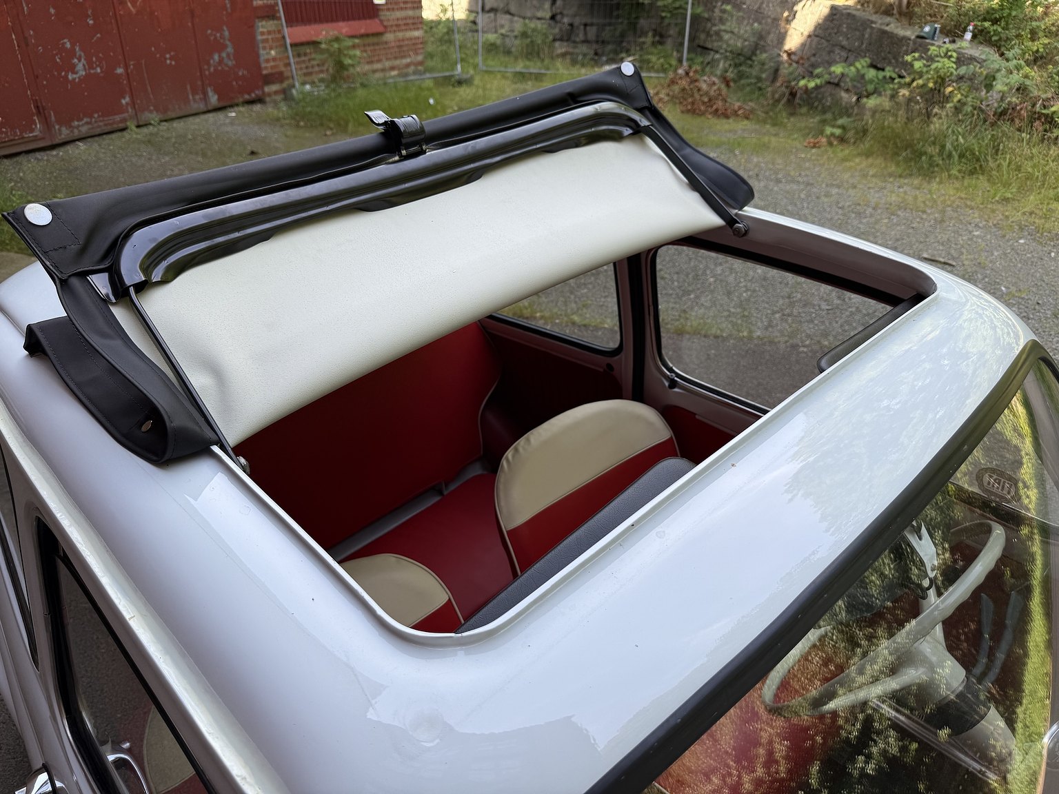 Exterior image of 1965 Fiat 500F