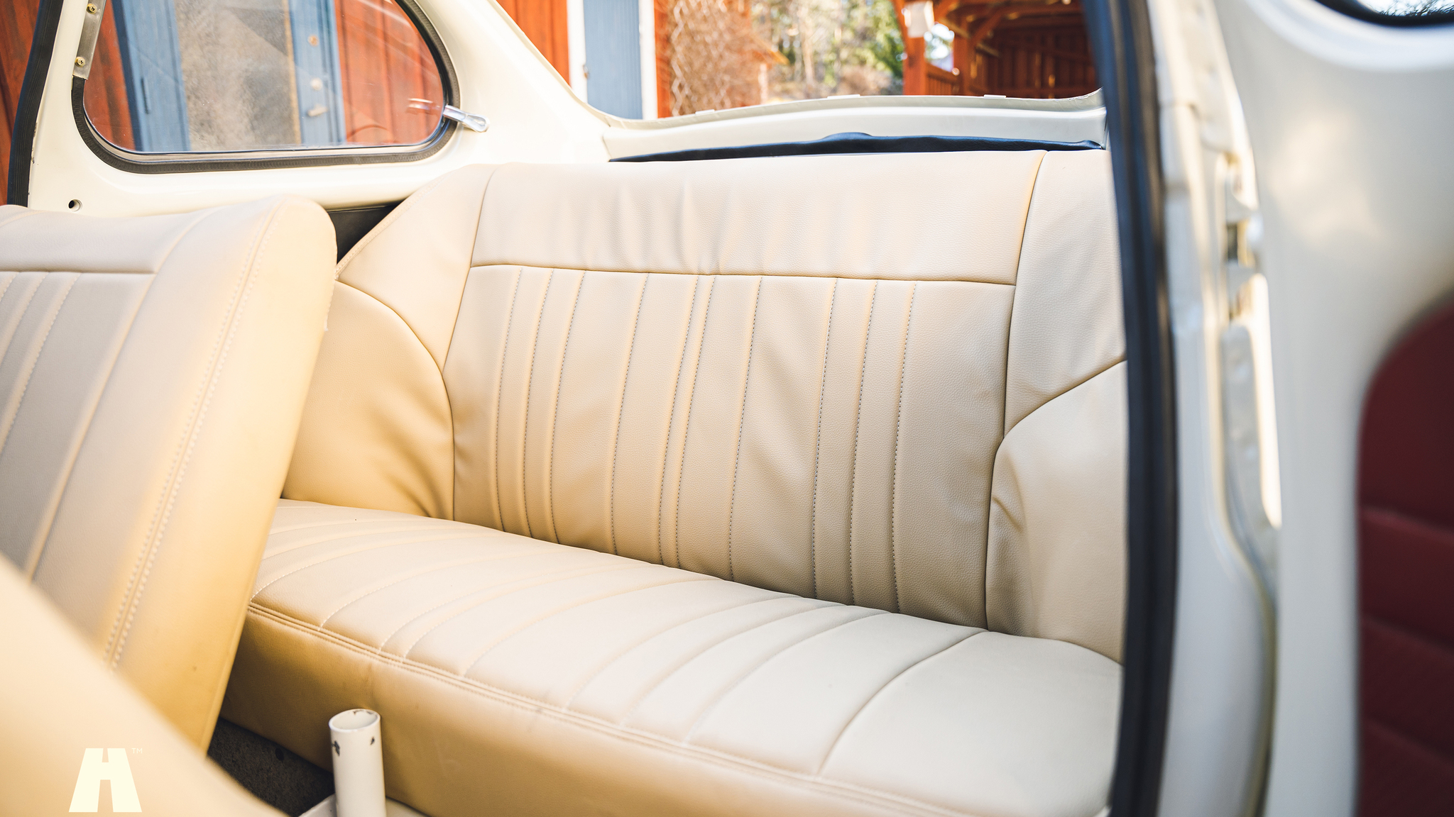 Interior image of 1968 Subaru 360 Deluxe (31)