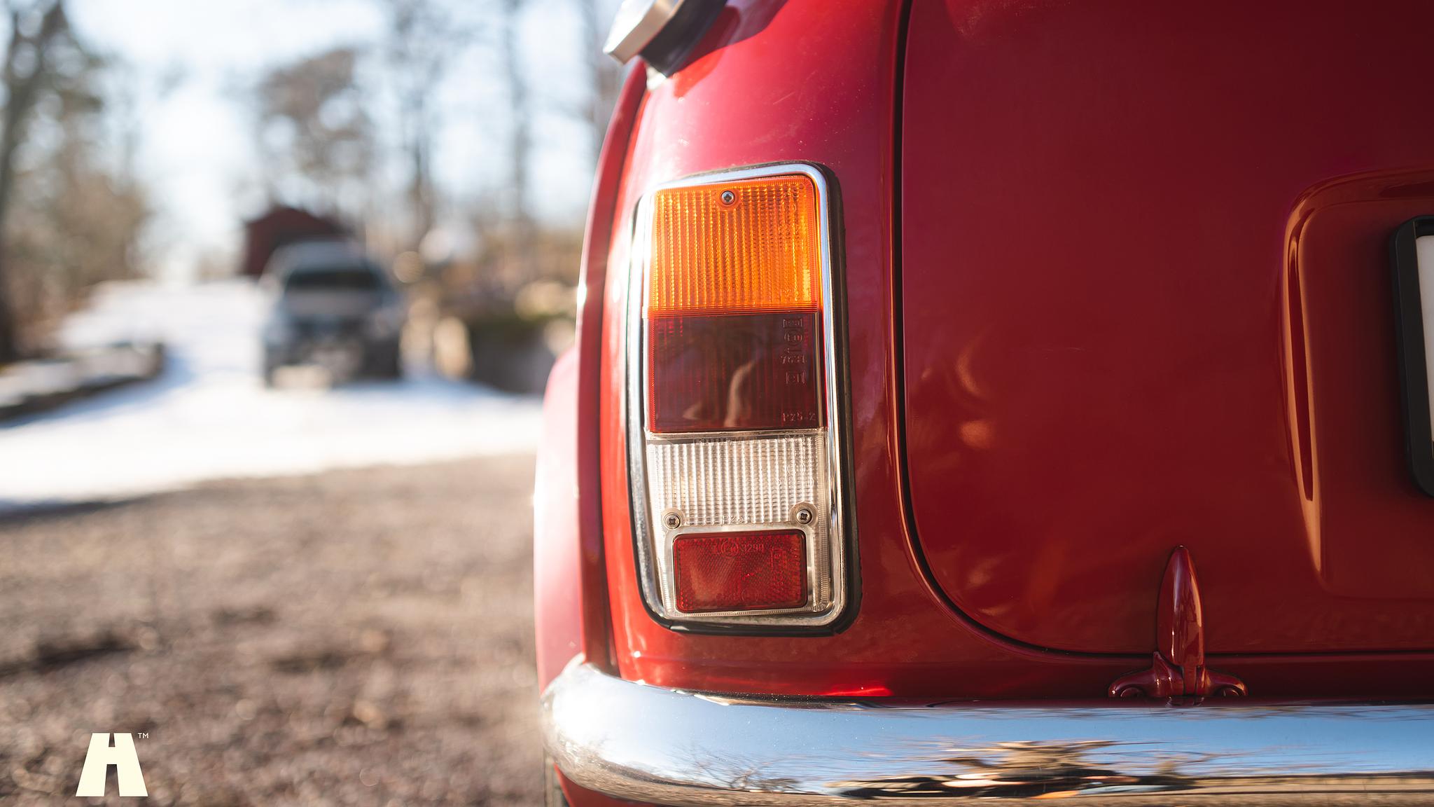 Exterior image of 1998 Mini Cooper