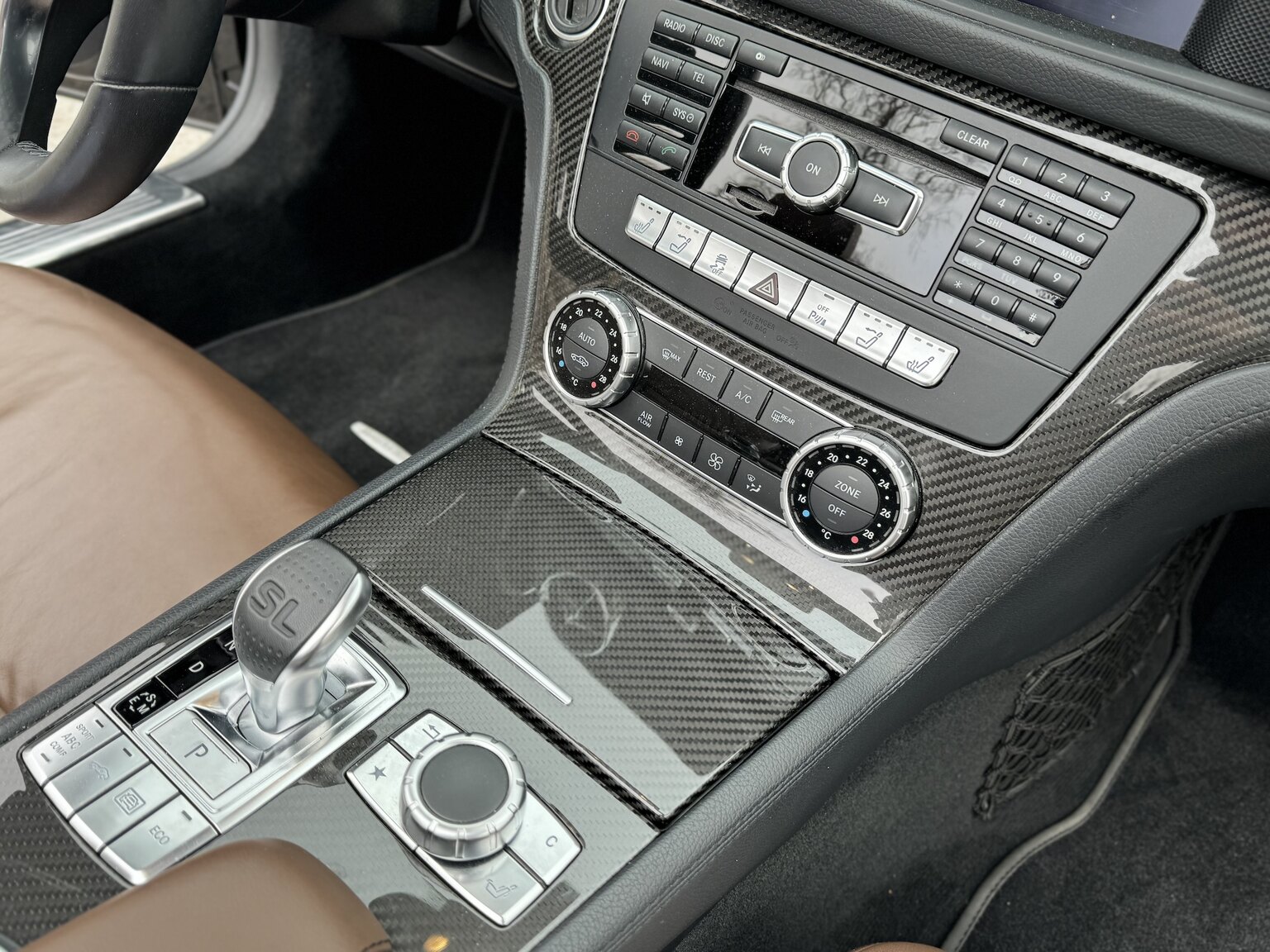 Innenraumfoto von 2013 MERCEDES-BENZ SL 500 (20)