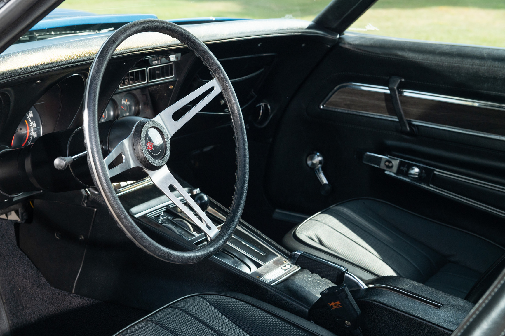 Innenraumfoto von 1973 Corvette C3 Stingray (2)
