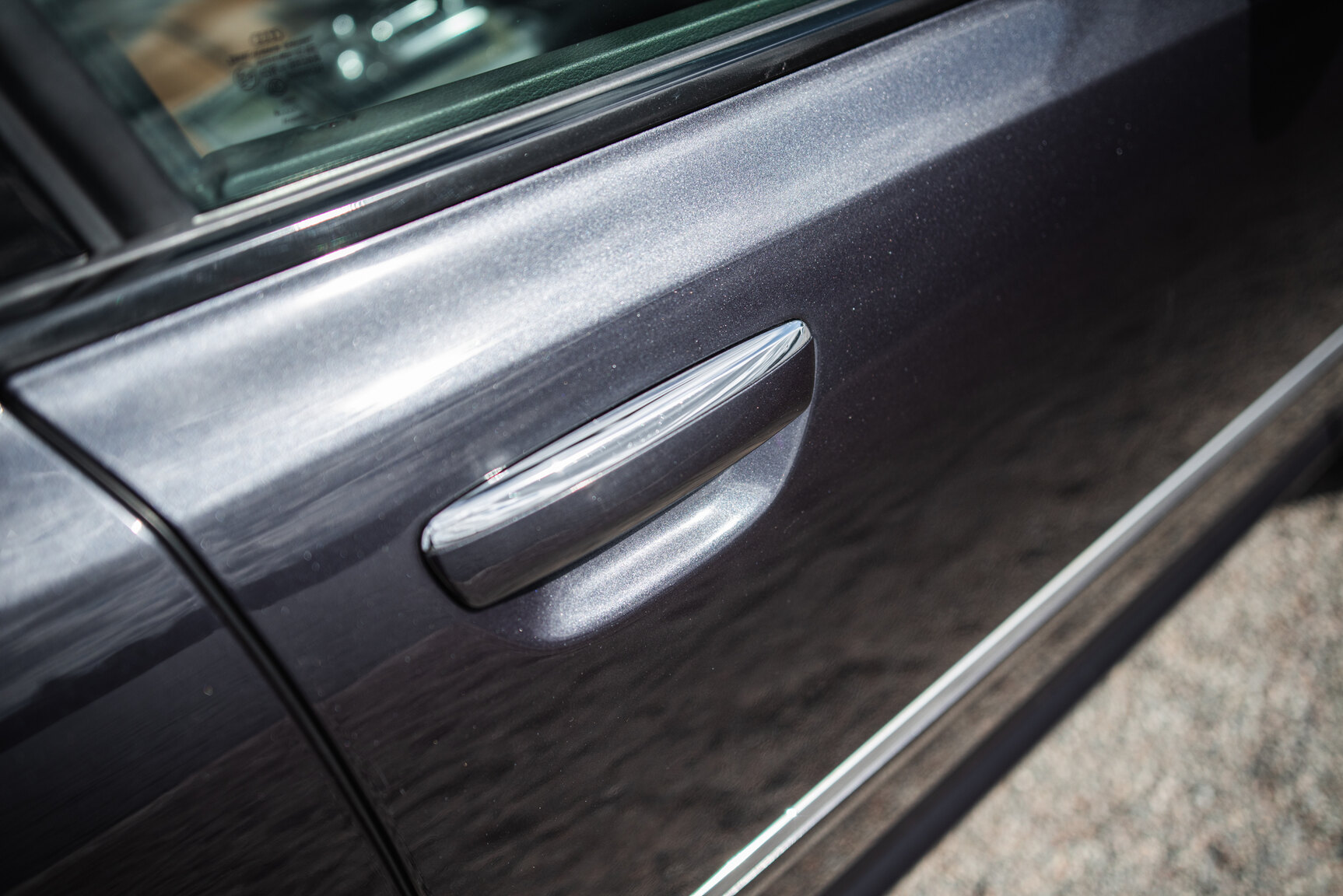 Exterior image of 2009 Audi S8 5.2 V10 FSI Quattro