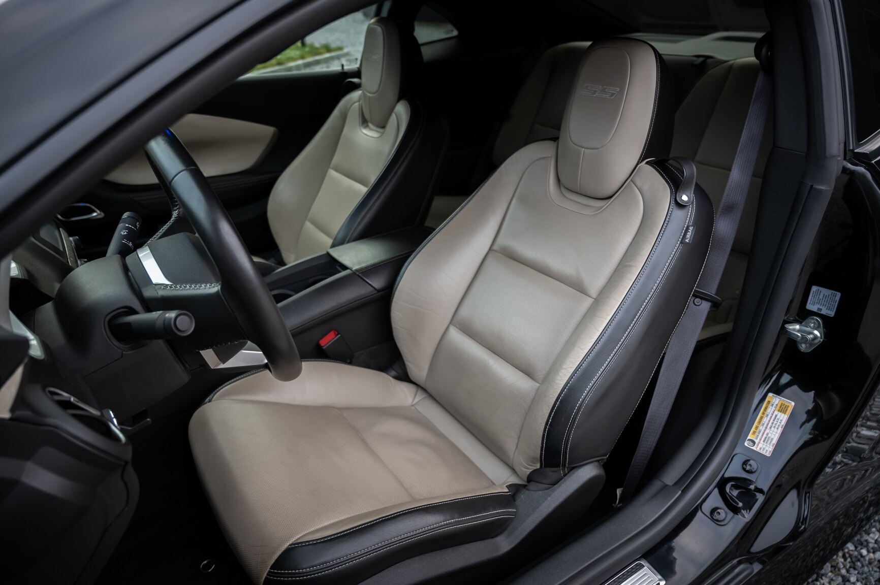 Innenraumfoto von 2010 Chevrolet Camaro SS (10)