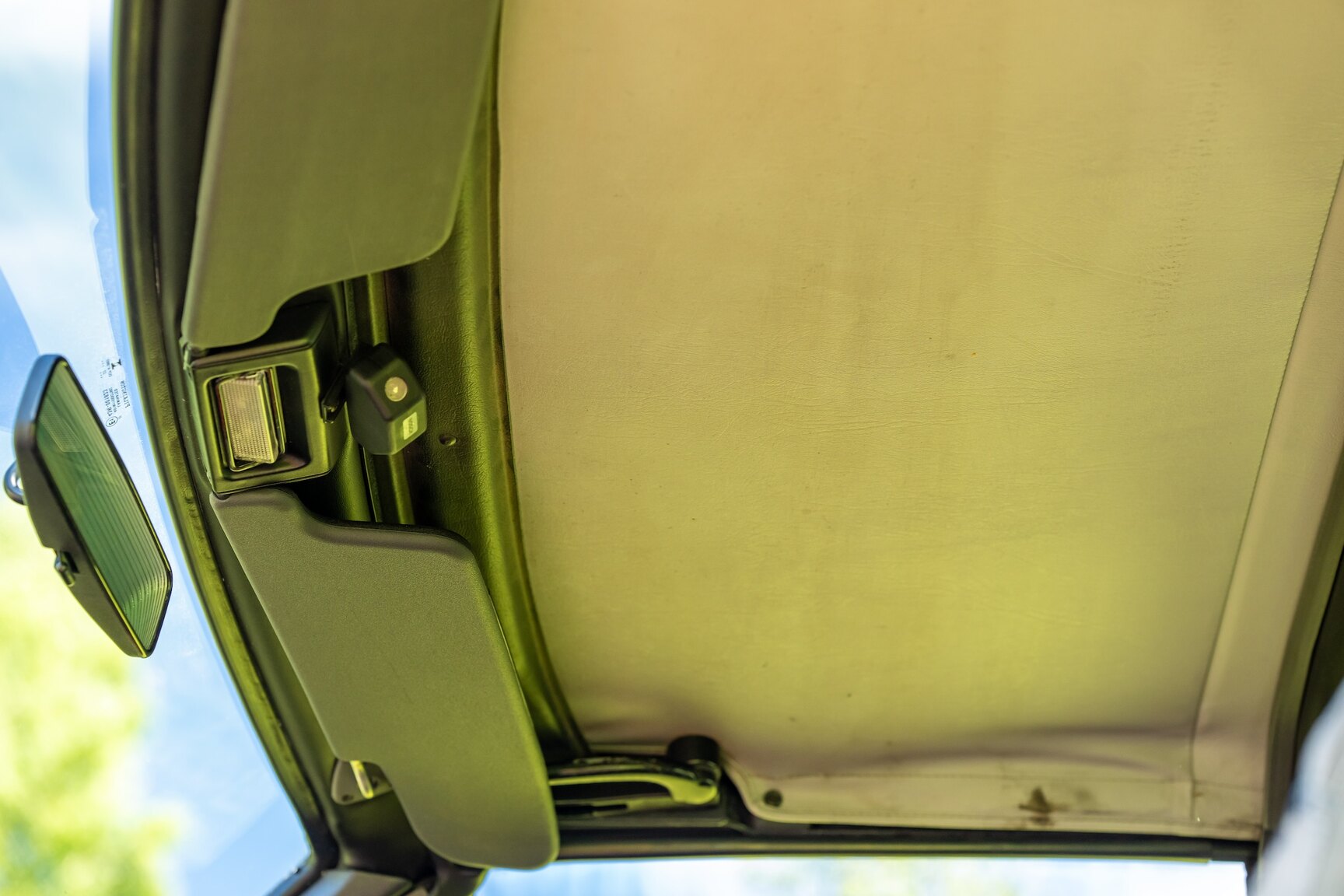 Interior image of 1987 Peugeot 205 CTI 1.6