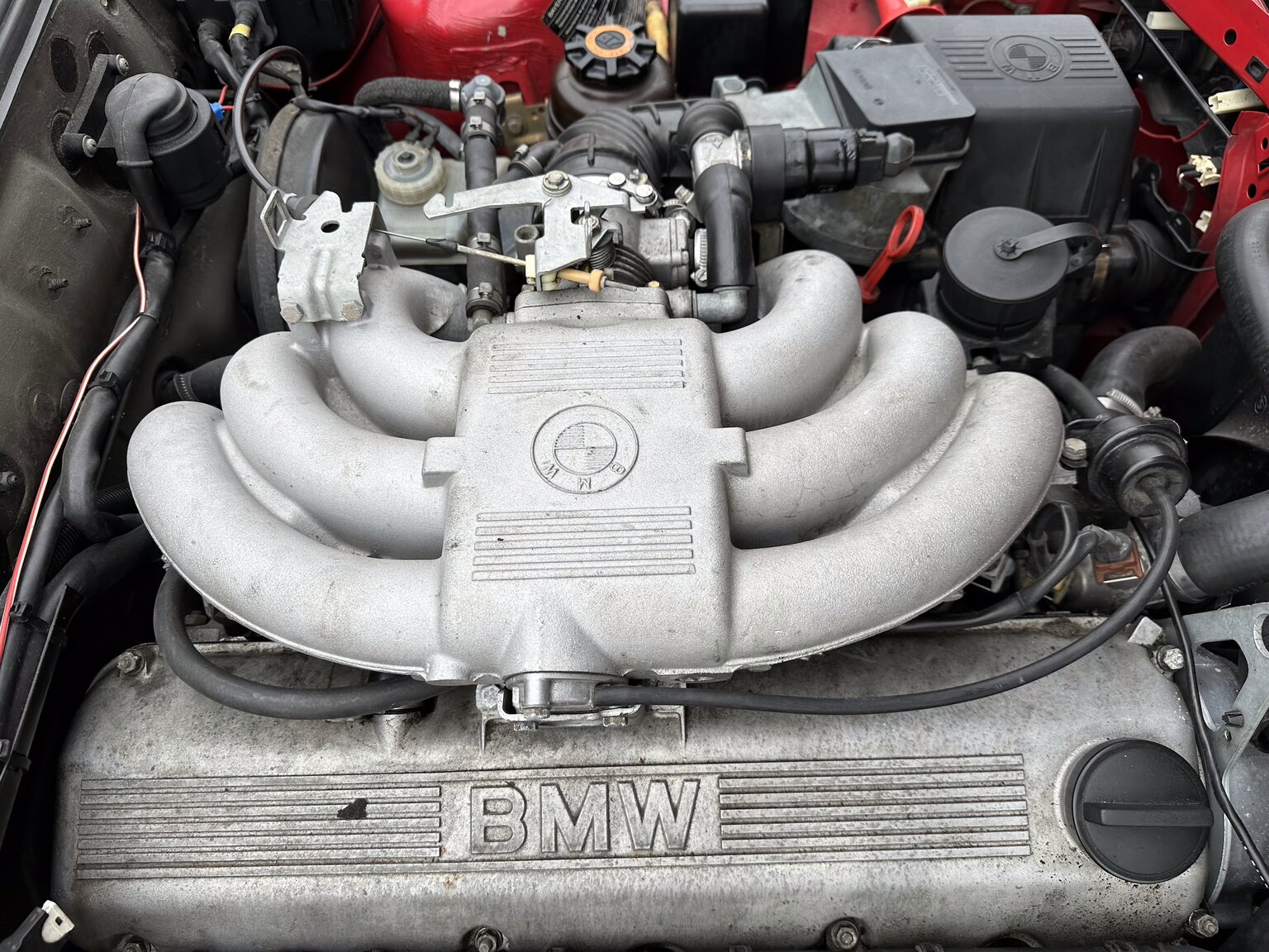Image of 1987 BMW 325i Convertible mechanics (13)