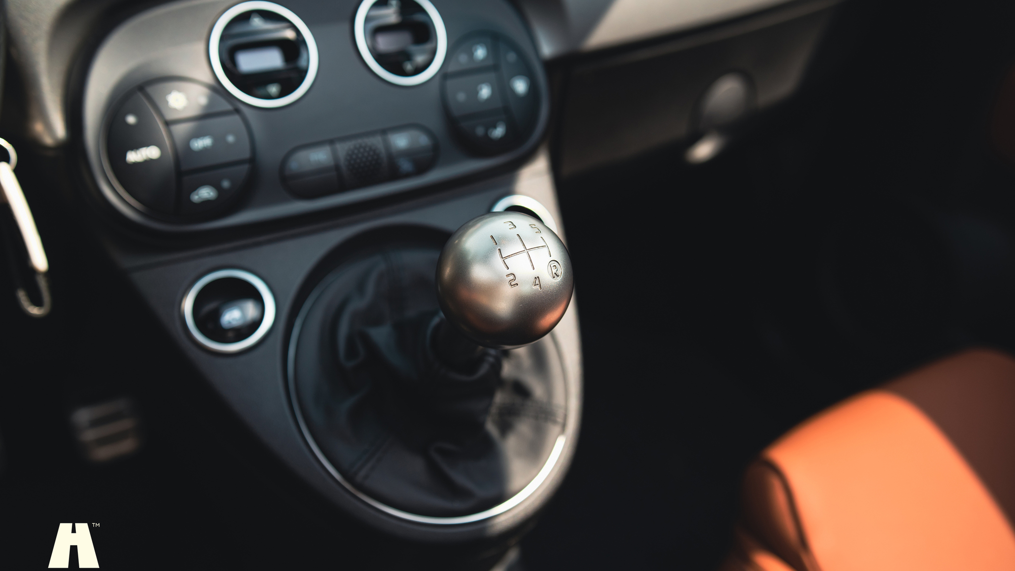 Interiörbild 2018 Abarth 595 Turismo CAB