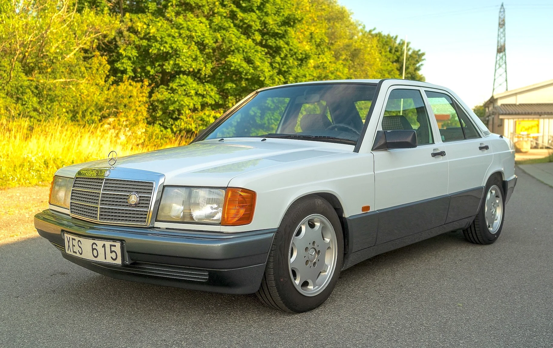 Aussenfoto 1992 Mercedes-Benz 190 E 1.8 - NO RESERVE (1)