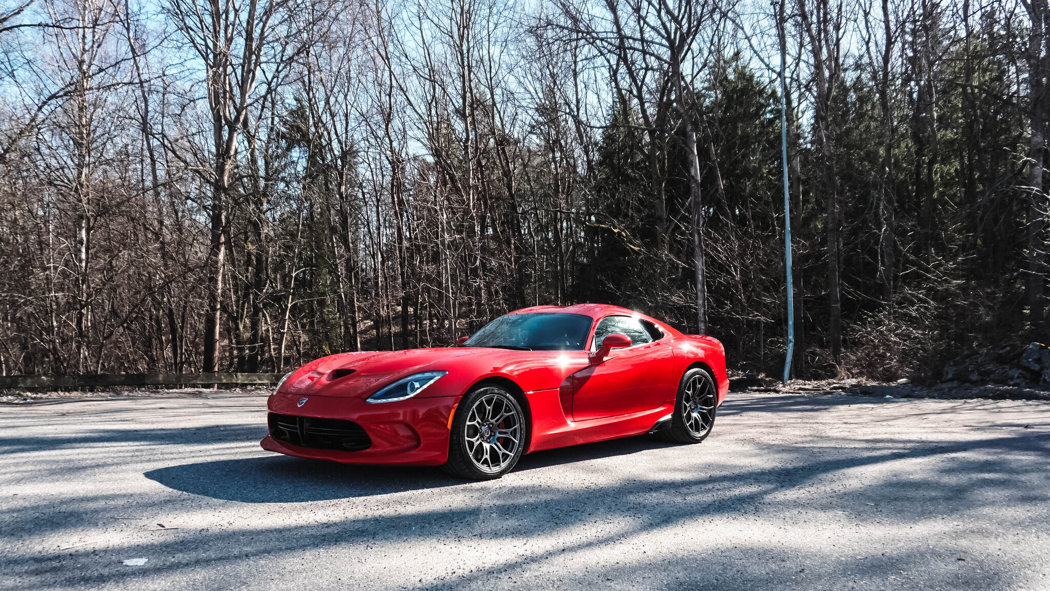 Exterior image of 2014 Dodge Viper GTS (19)