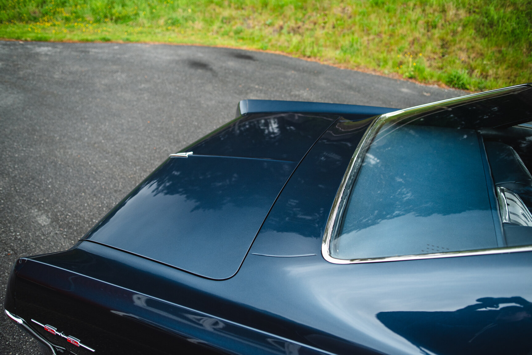 Exterior image of 1965 Pontiac Catalina 421 Tripower-Pack 2+2