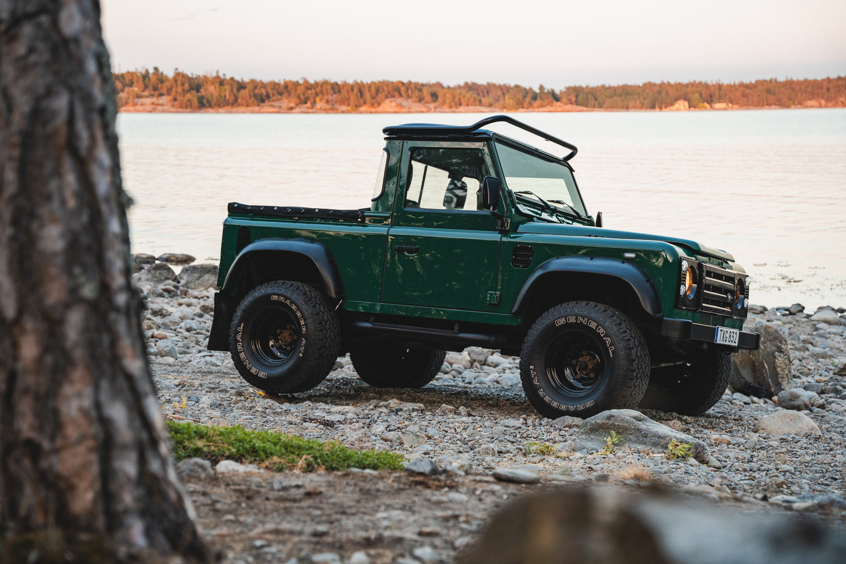 Exteriörbild på 2003 Land Rover Defender TD5 90 Pickup (7)