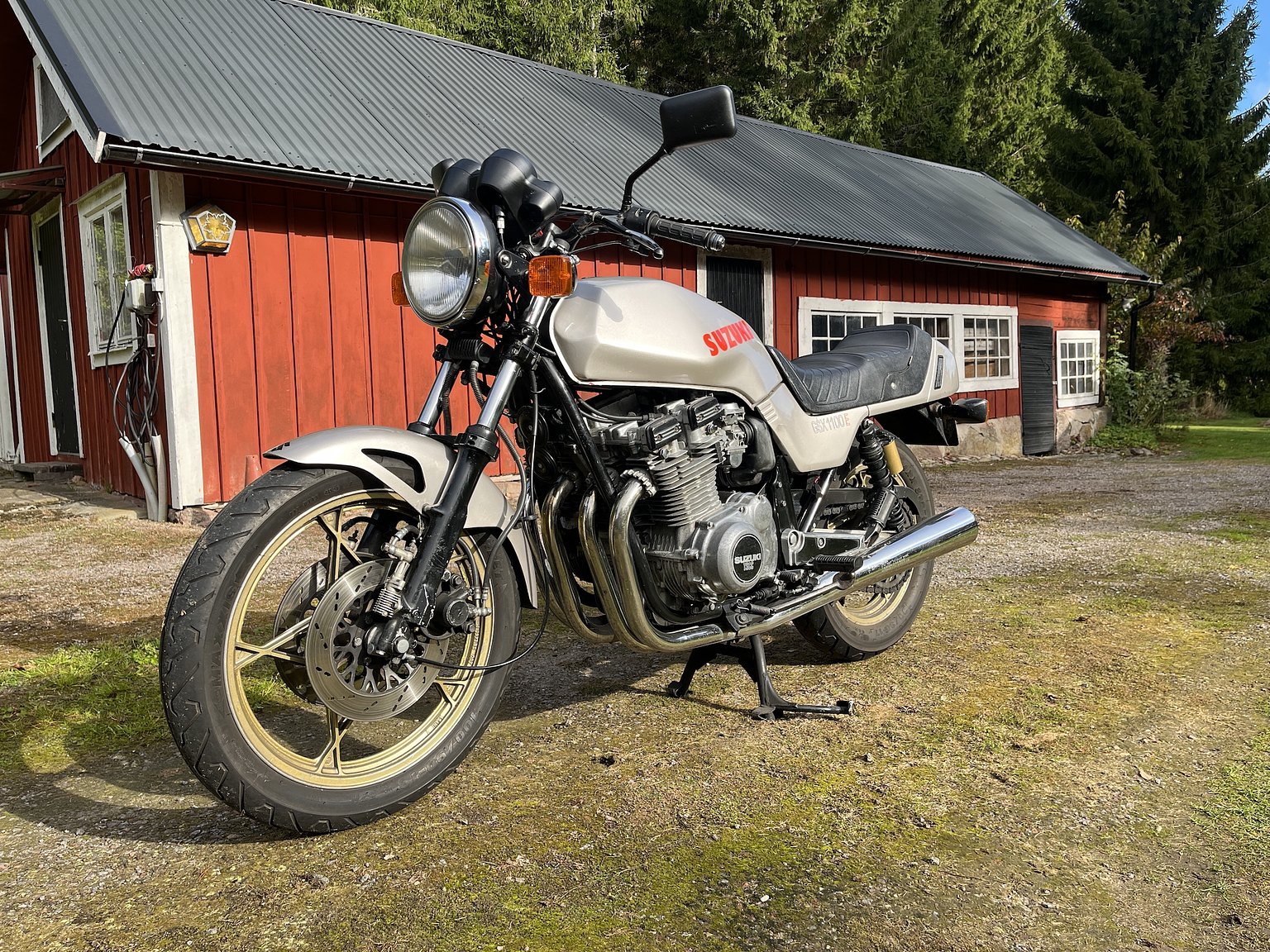 Aussenfoto 1982 Suzuki GSX1100 - NO RESERVE