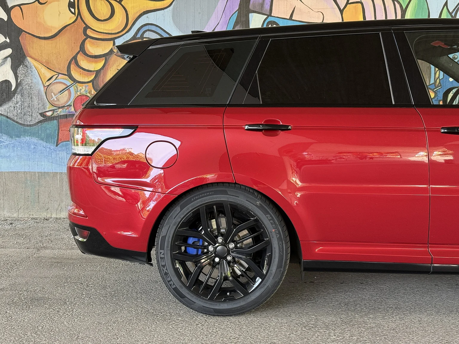 Aussenfoto 2017 Range Rover Sport SVR (6)