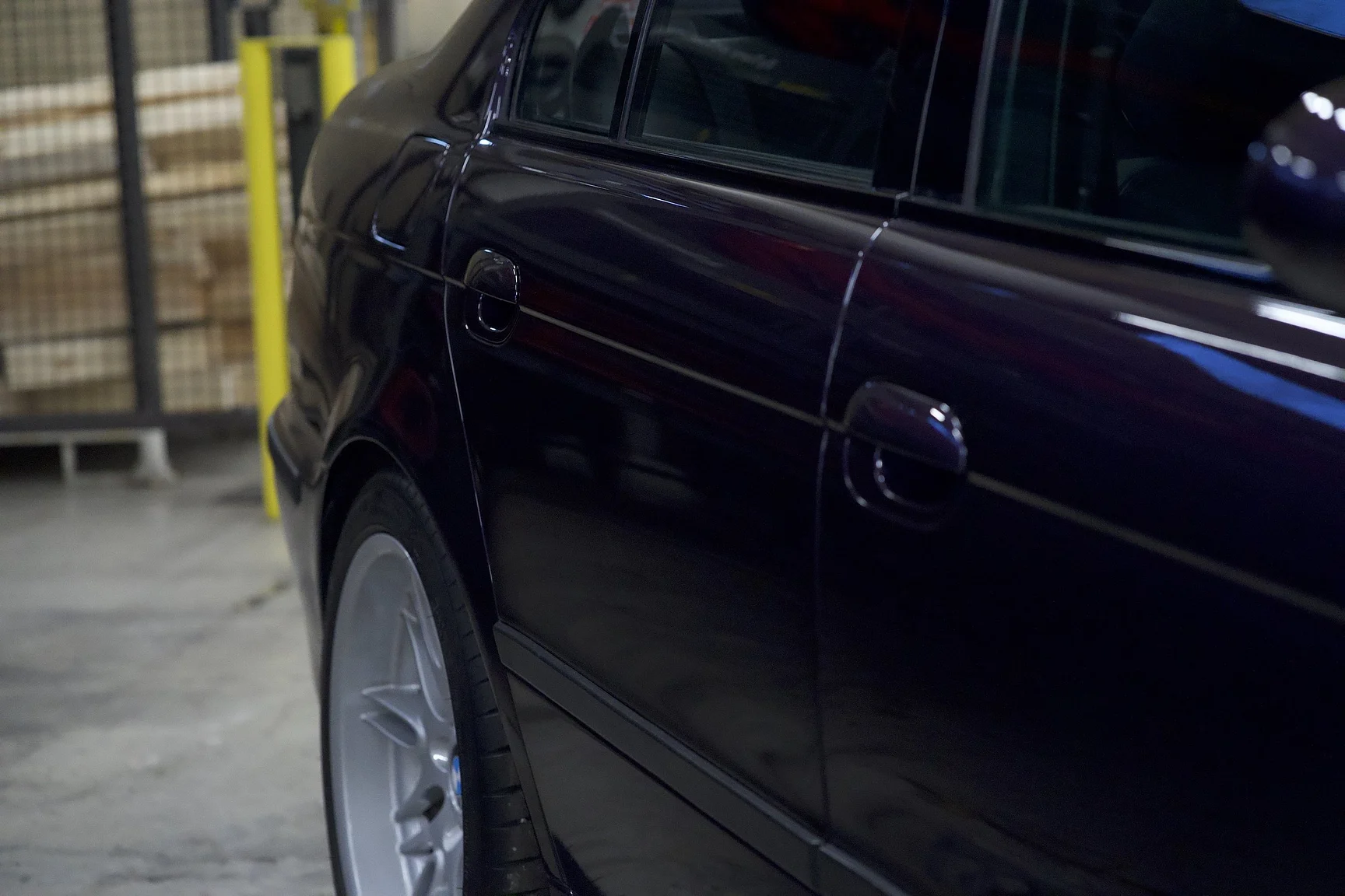 Exterior image of 2002 BMW M5 E39 (93)