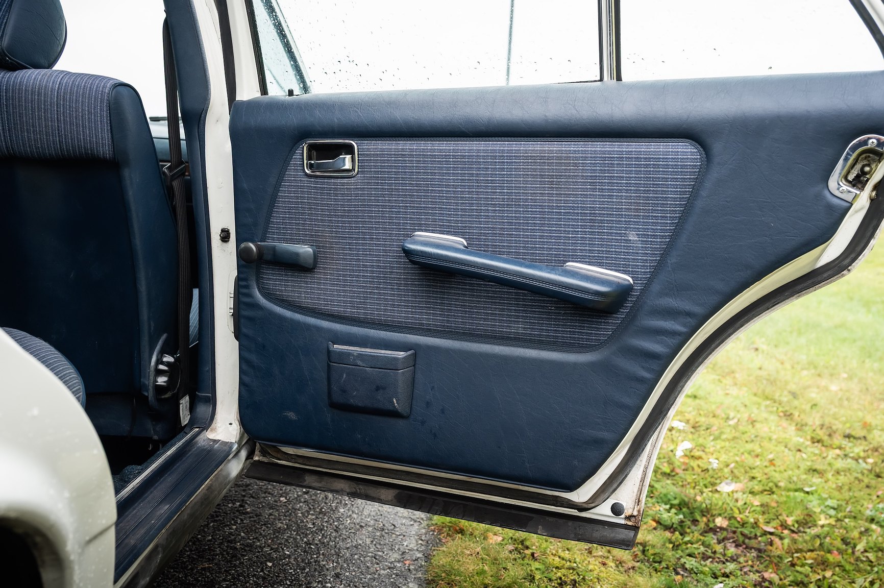 Interiörbild 1985 Mercedes-Benz 200 Automatic