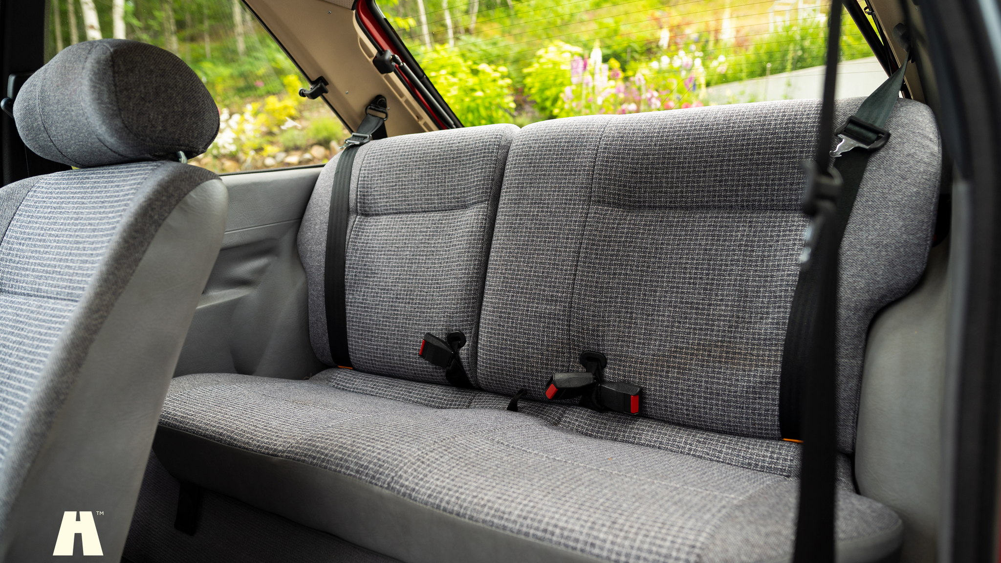 Interior image of 1986 Ford Escort 1.6 Hatchback 3-door  (37)