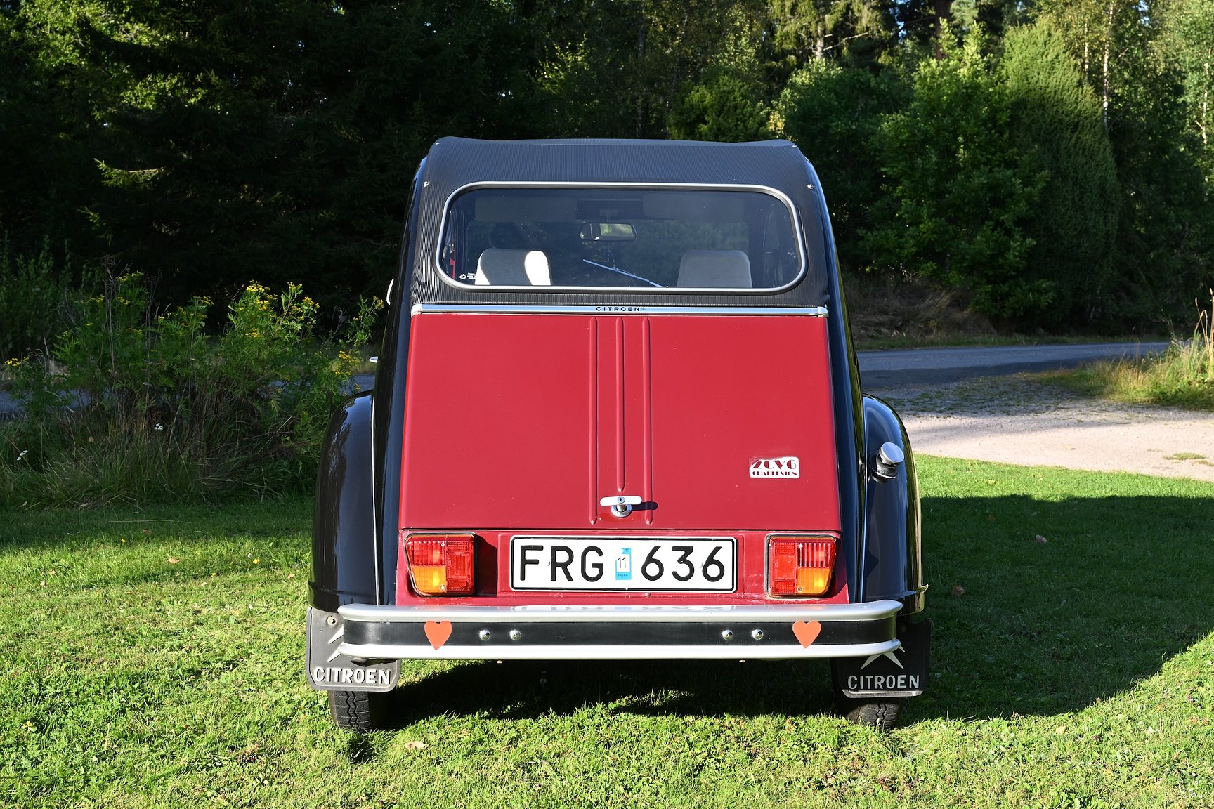 Exterior image of 1981 Citroën 2CV Charleston