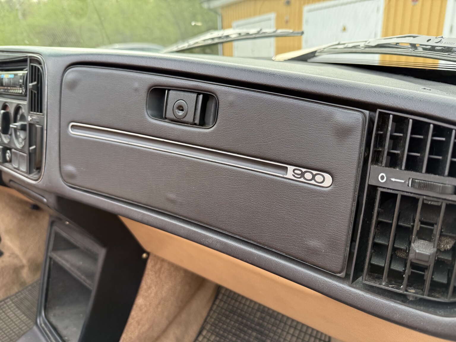 Interior image of 1987 SAAB 900 Cabriolet 2.0 Turbo T16