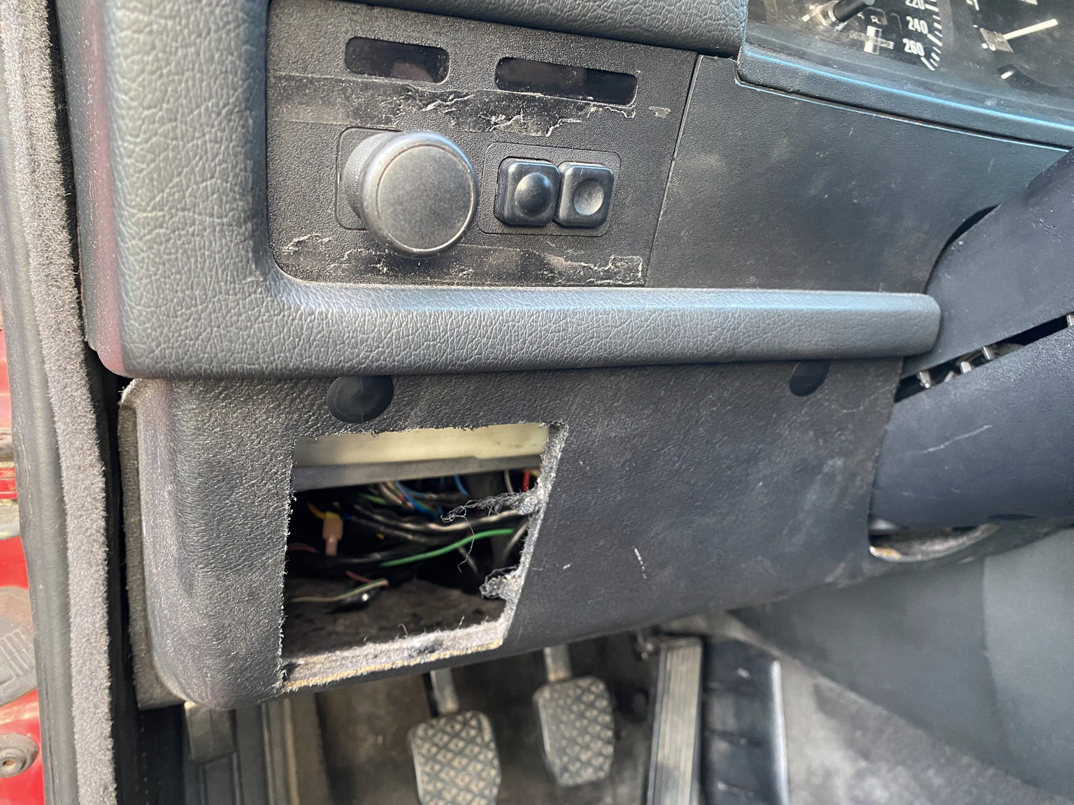 Interior image of 1986 BMW E30 H35 Hartge