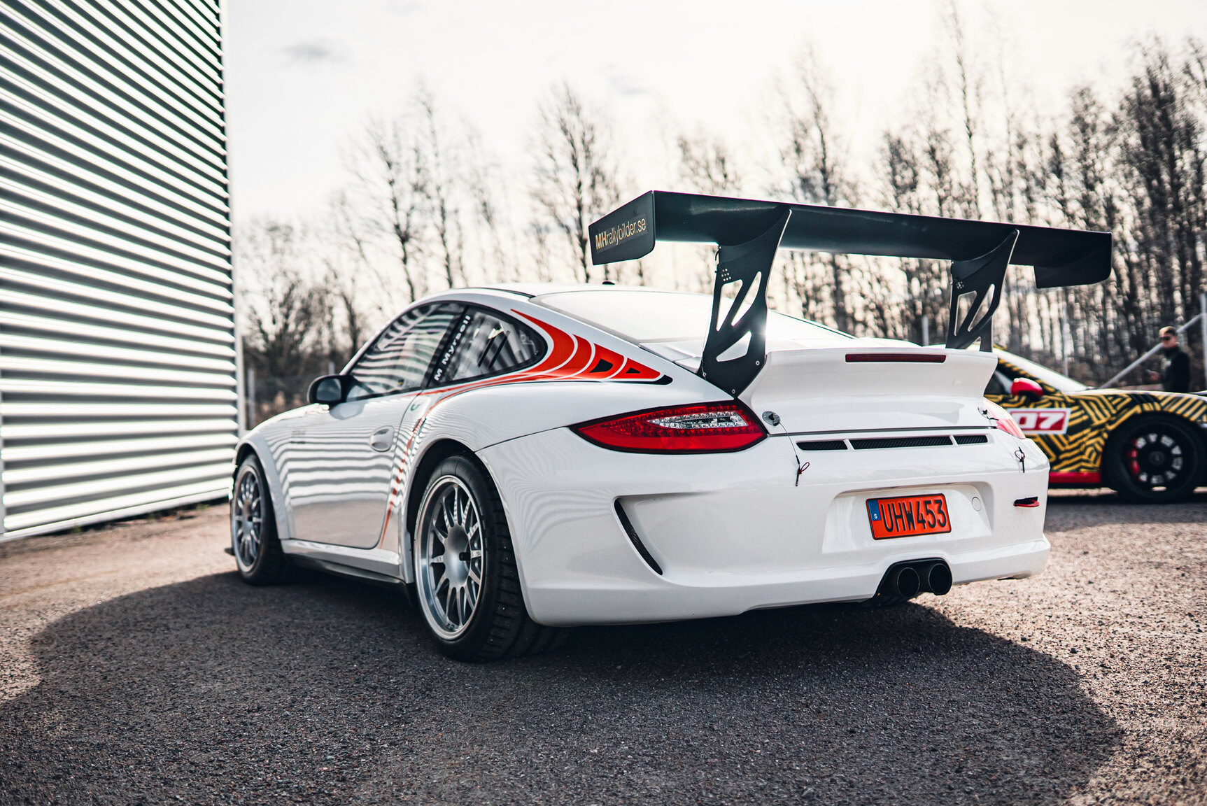 Exteriörbild på 2011 Porsche 911 GT3 Rally Car