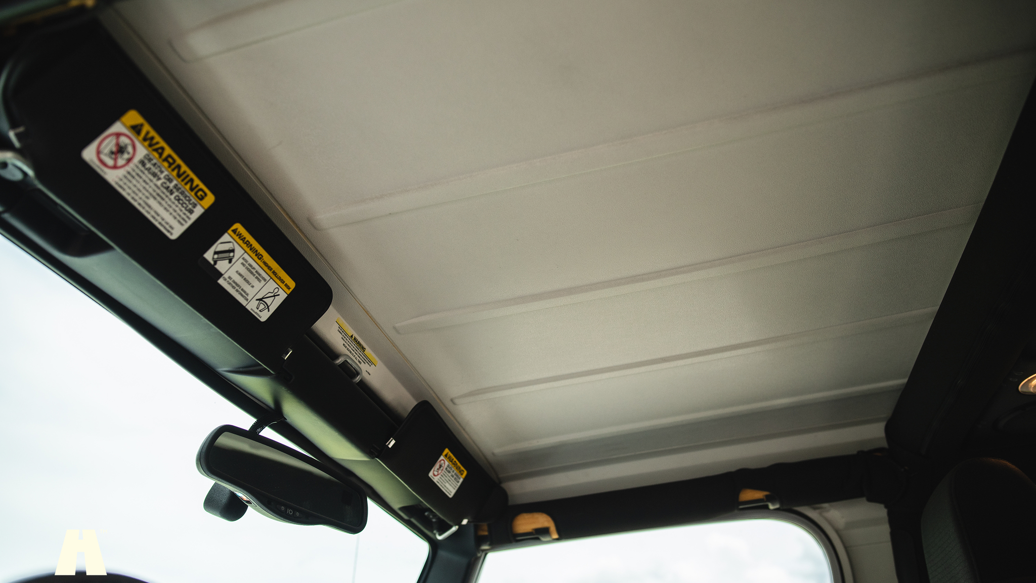 Innenraumfoto von 2006 Jeep Wrangler 4.0L Sahara 