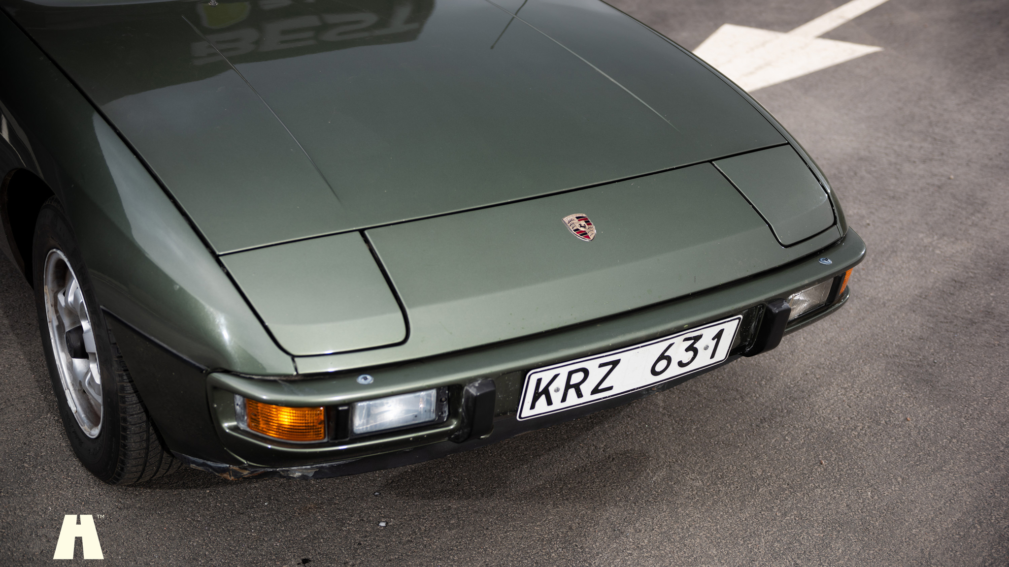 Exteriörbild på 1981 Porsche 924 (19)