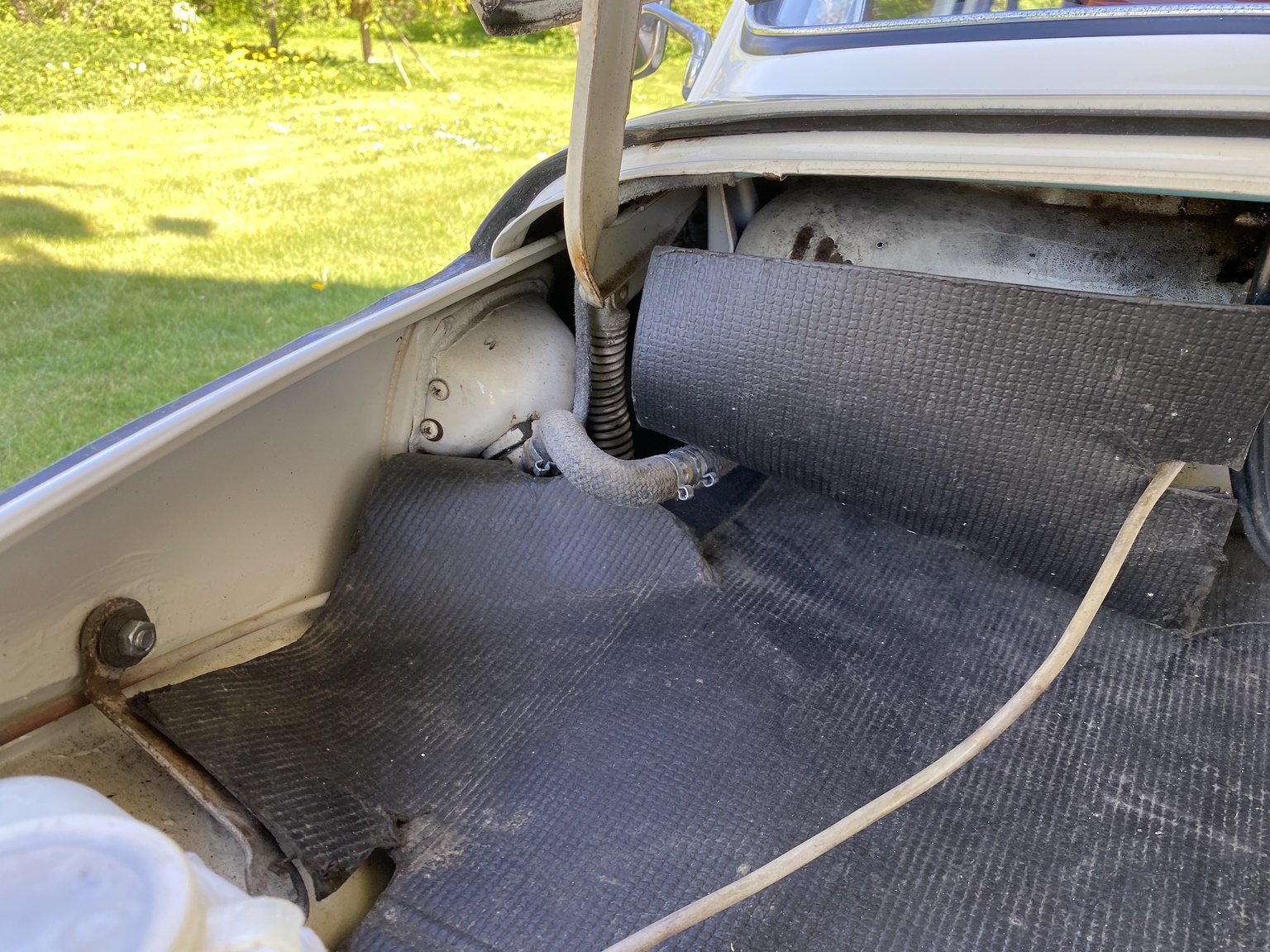 Innenraumfoto von 1974 Volkswagen Beetle 1303 S (48)