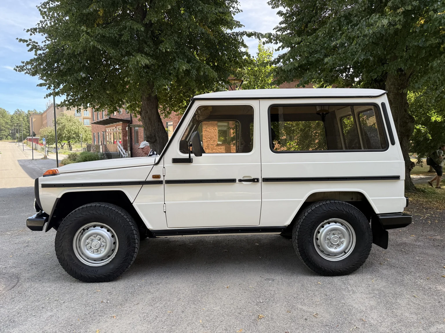 Aussenfoto 1981 Mercedes-Benz 240 GD (5)