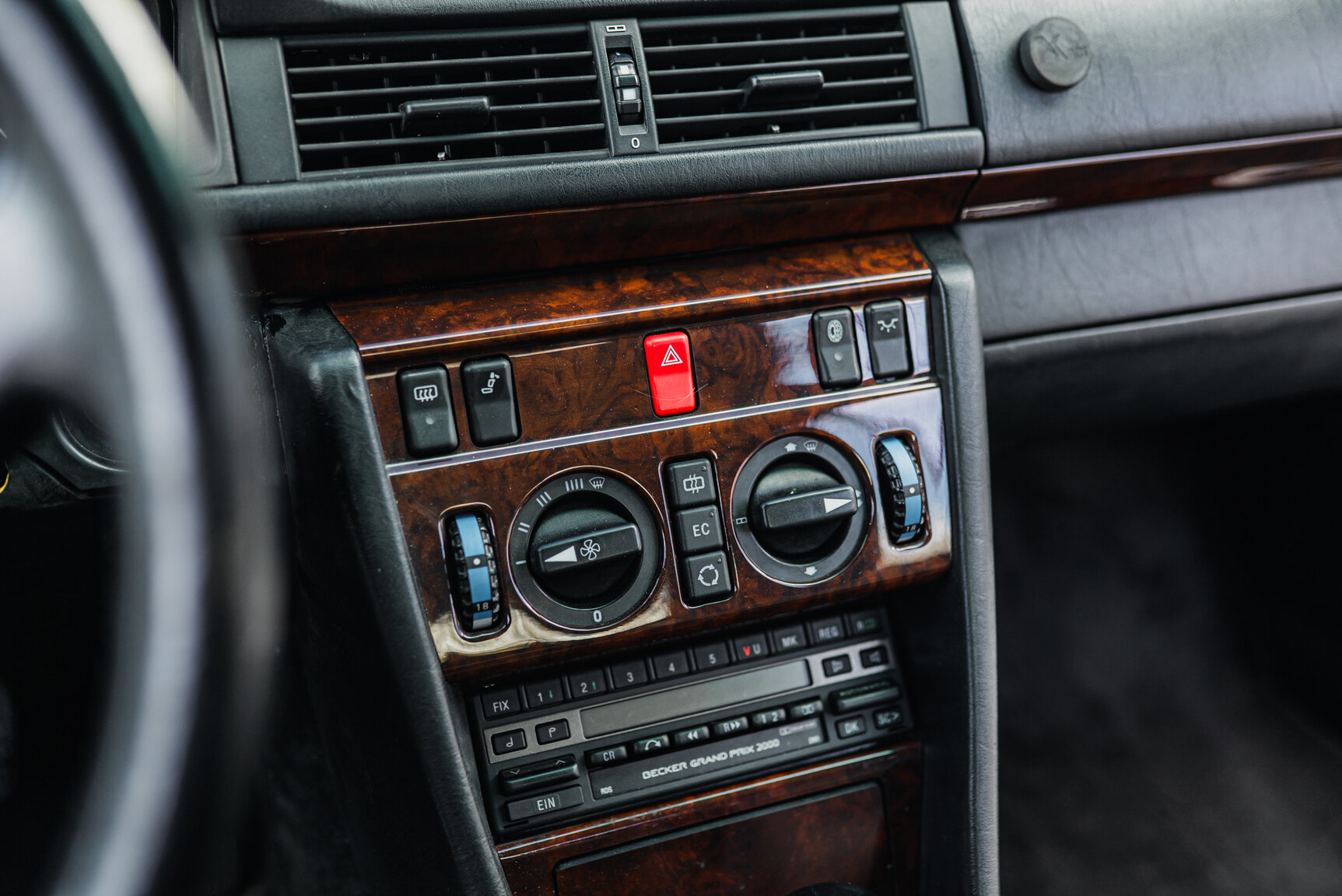 Interiörbild 1992 Mercedes-Benz 300CE-24V