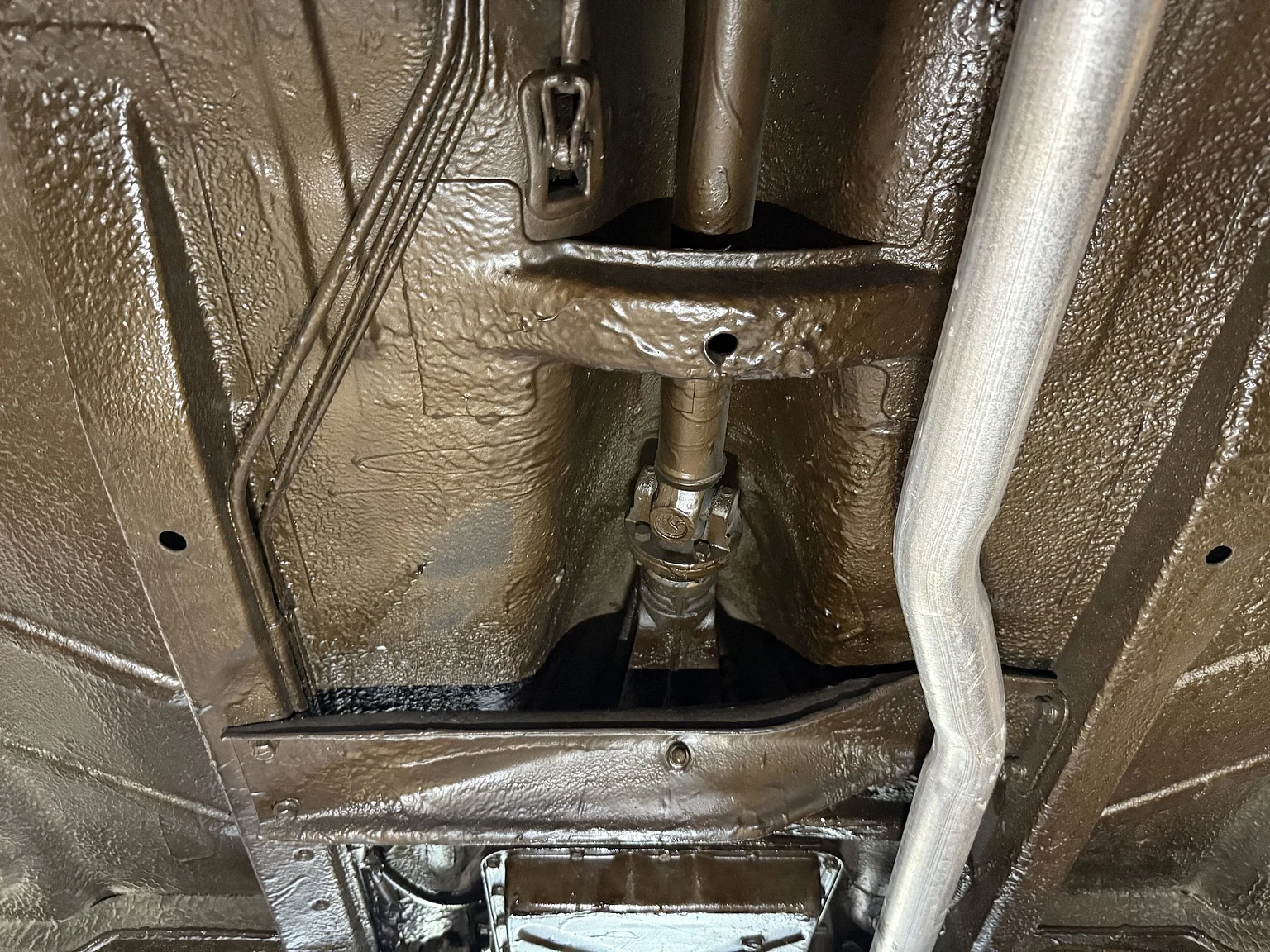 Image of 1970 Volvo 142 2.0 Automatic (21) mechanics