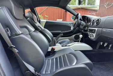 Interior image of 2001 Ferrari 360 Modena V8 Manual