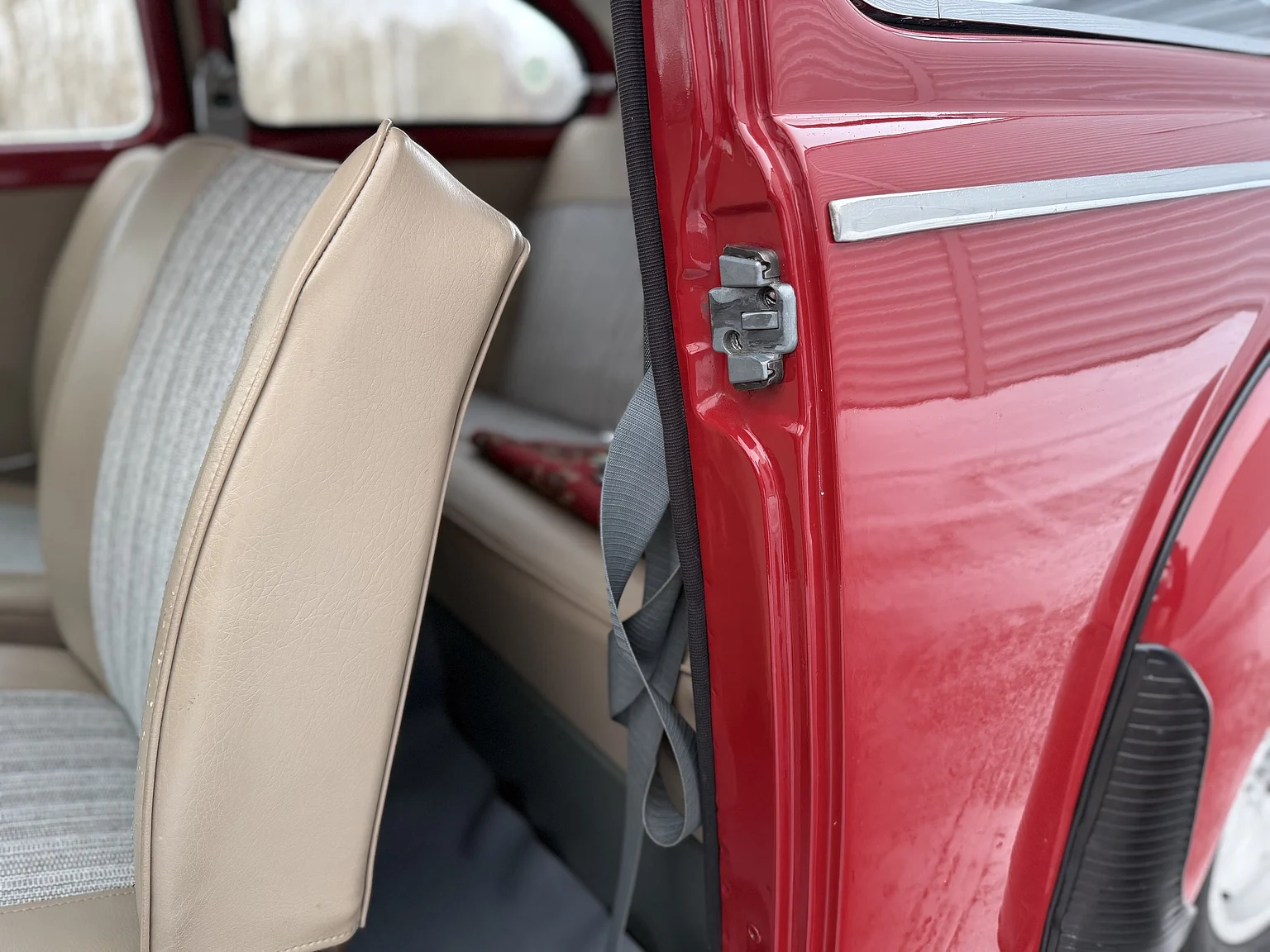 Interior image of 1961 Volvo PV544C Sport (25)