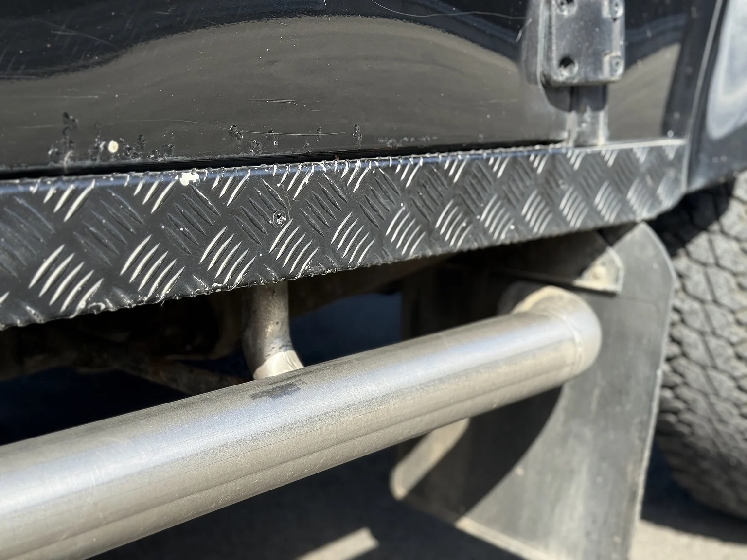 Aussenfoto 2000 Land Rover Defender 110 Tomb Raider (48)