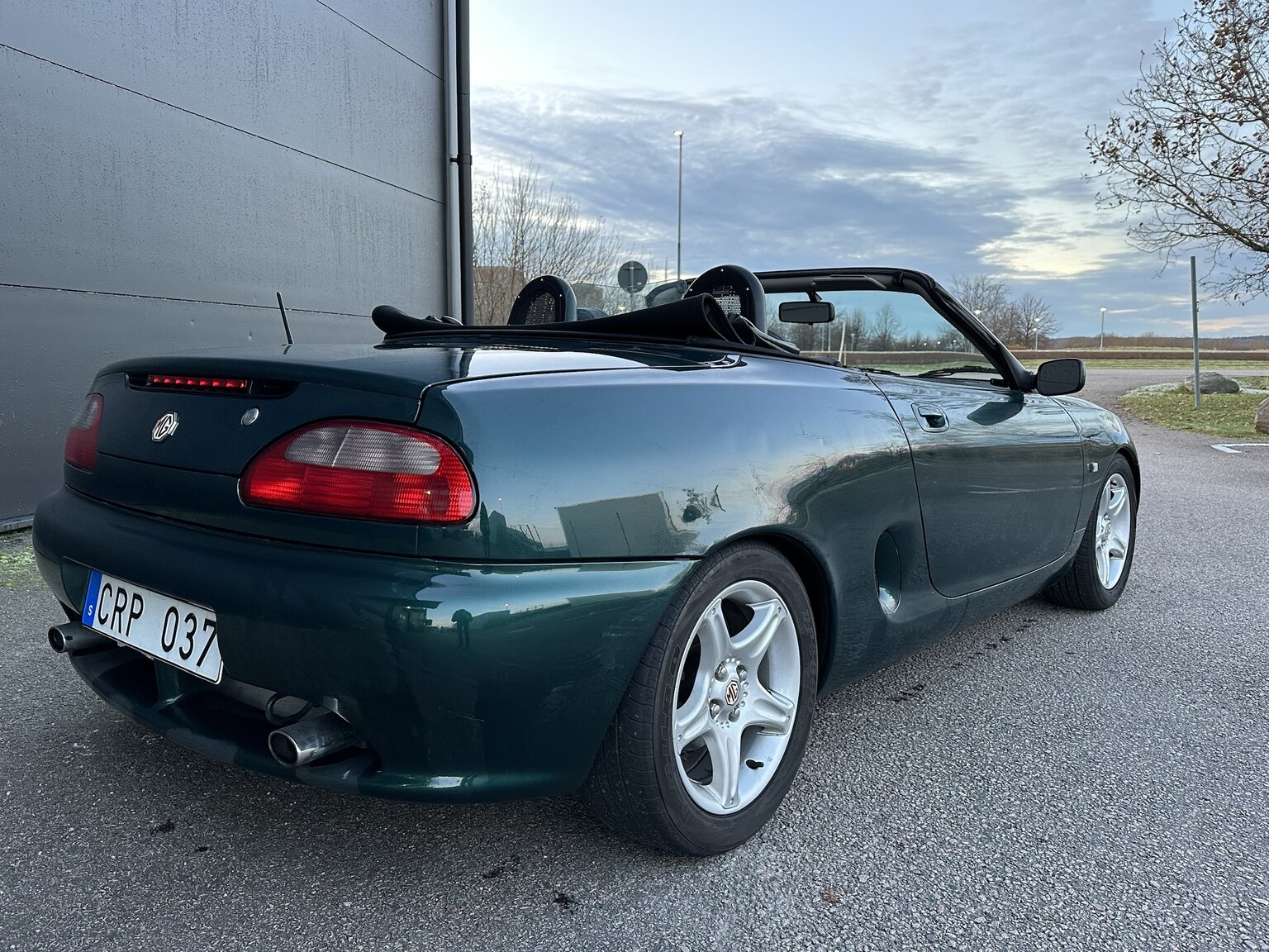 Exteriörbild på 1996 MG F Roadster