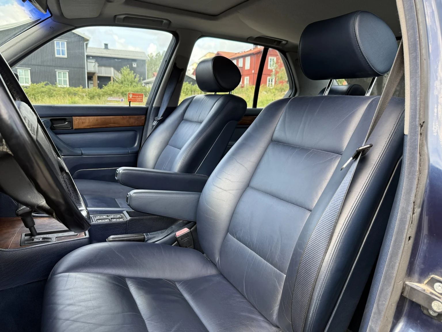 Innenraumfoto von 1990 BMW 750i (19)