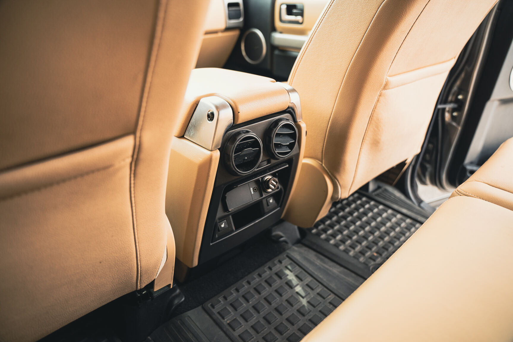 Interiörbild 2008 Land Rover Discovery TDV6 SE (55)