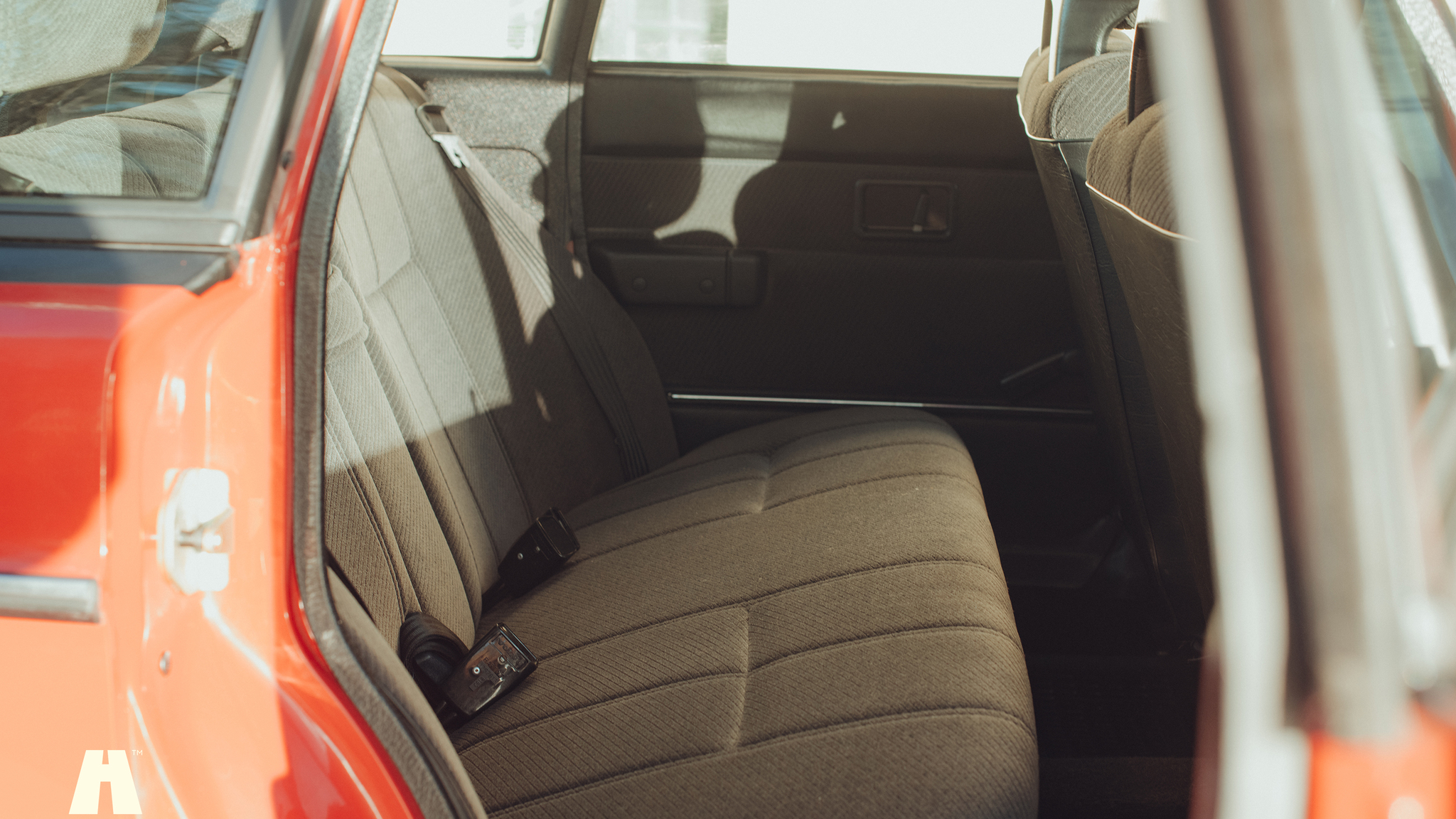 Innenraumfoto von 1988 Volvo 240 GL (36)