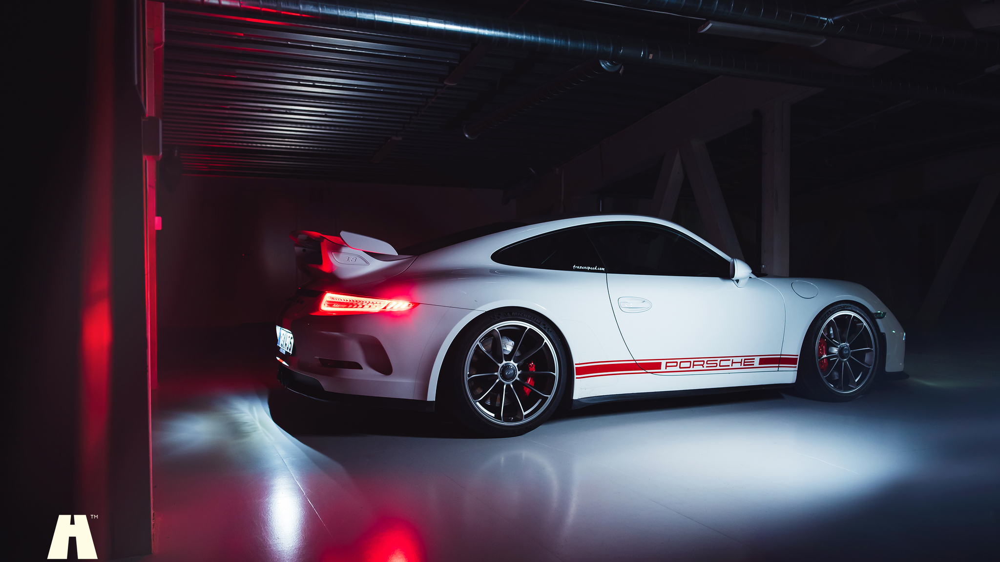 Exterior image of 2015 Porsche 991 GT3 2015