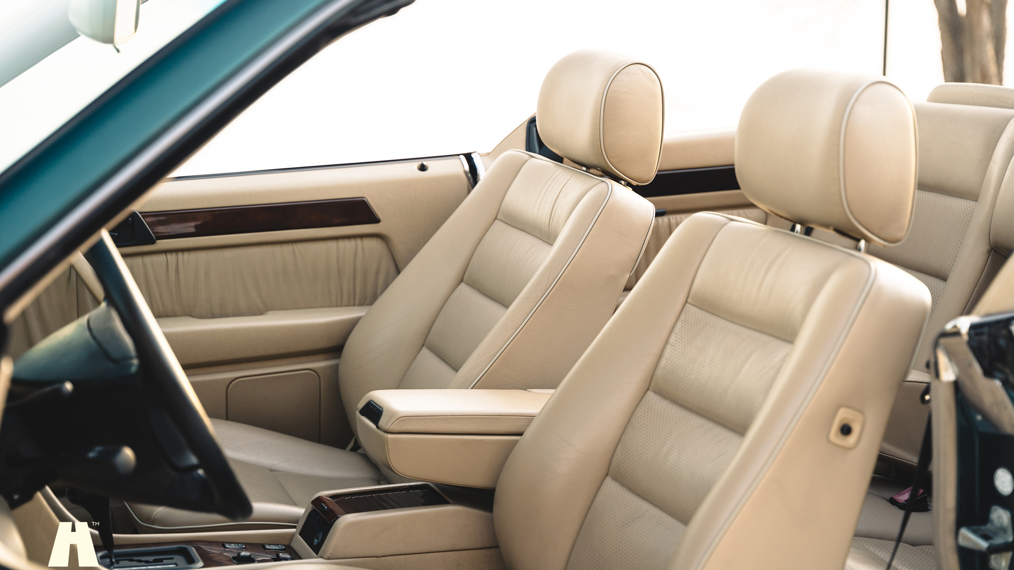 Innenraumfoto von 1995 Mercedes-Benz E320 Cabriolet 