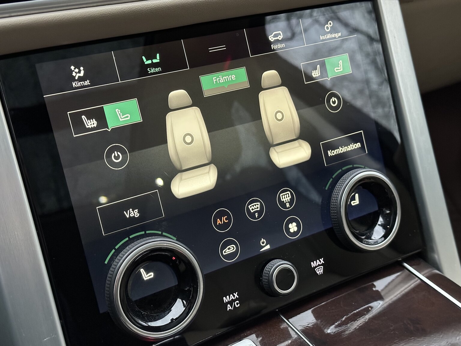 Interiörbild 2019 Range Rover Vouge Autobiography SDV8