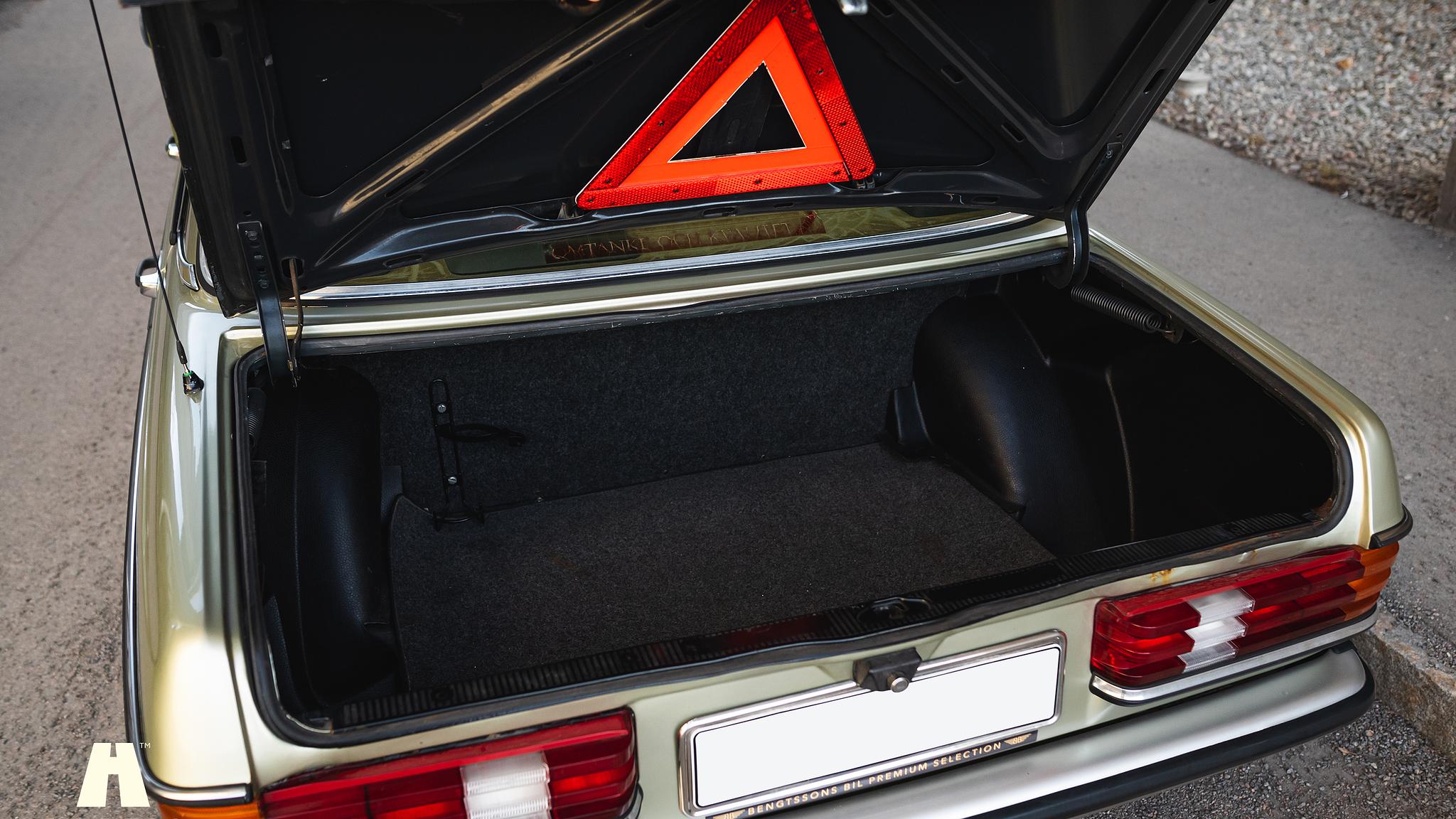 Interiörbild 1985 Mercedes-Benz 200 Series 3  (72)