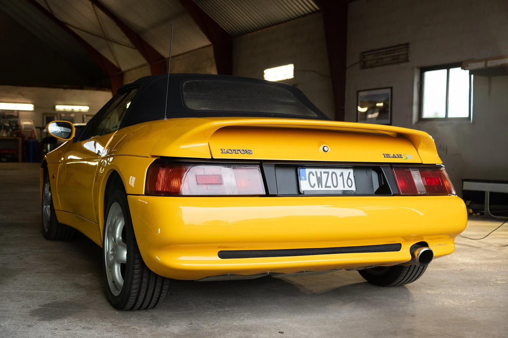 Exteriörbild på 1995 Lotus Elan Roadster (1)