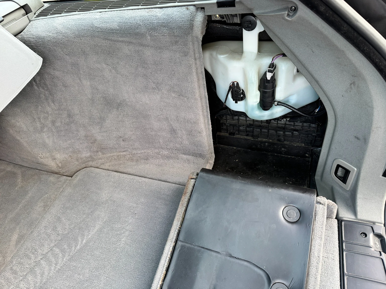 Innenraumfoto von 1993 BMW E34 M5 Touring  (89)