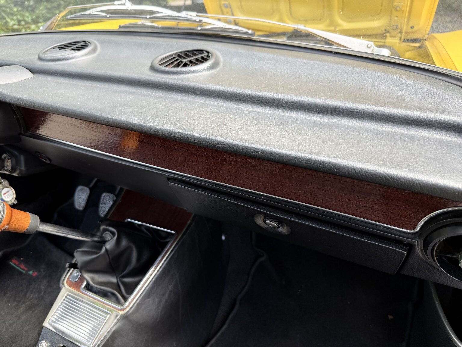 Interior image of 1974 Alfa Romeo GT 1600 Junior