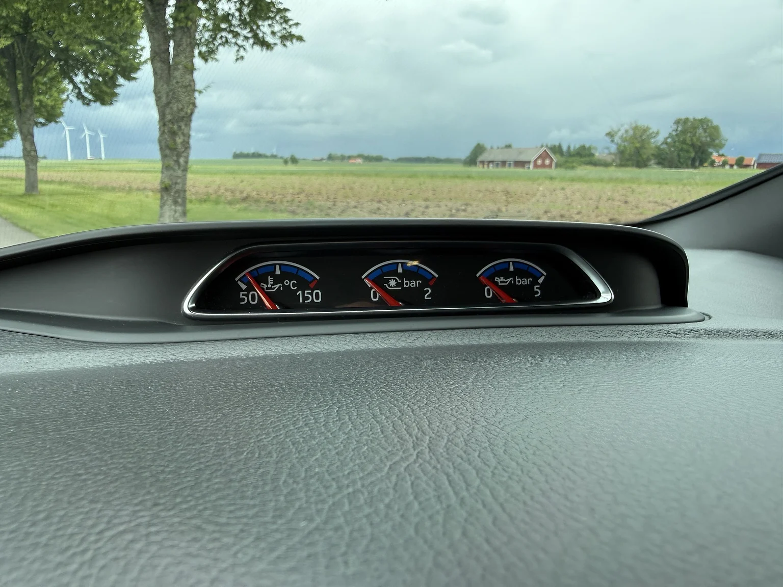 Interior image of 2016 Ford Focus RS (24)