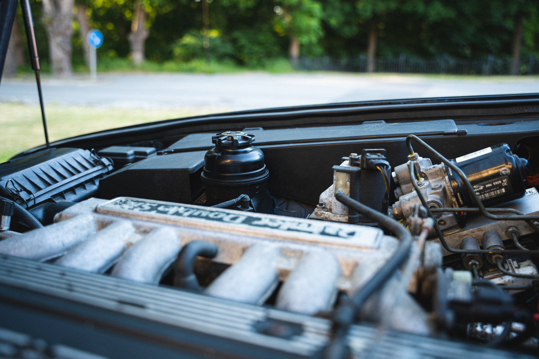 Image of 1995 Jaguar XJ Double SIX mechanics